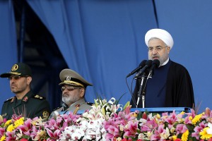 hassan-rouhani-5-with-his-generals-during-Iran-Army-day