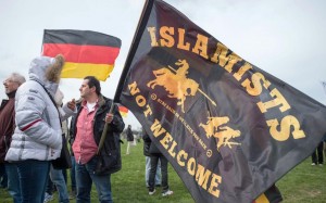 image.adapt.990.high.asylum_seeker_germany_pegida.1434328875159